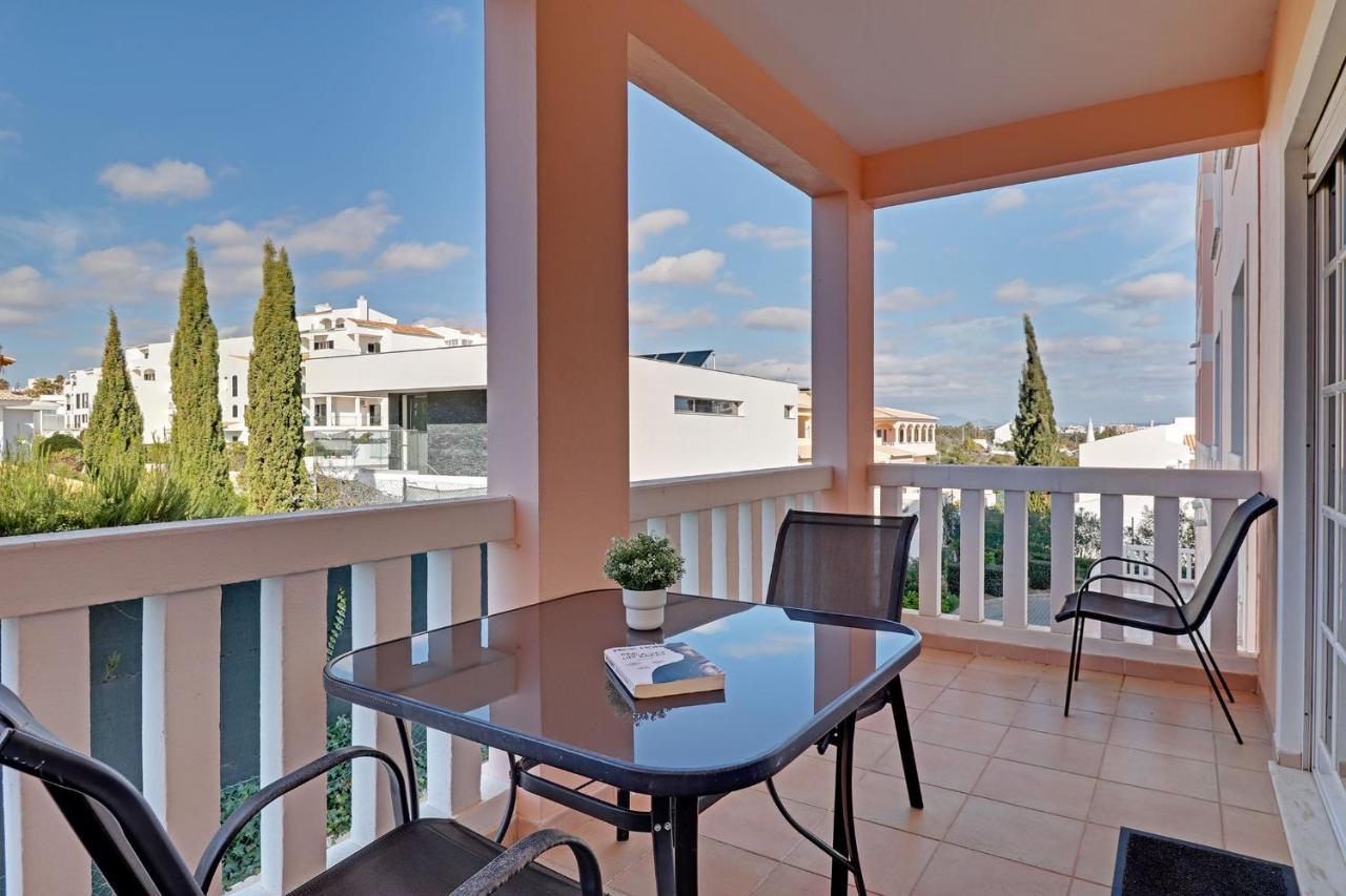 Apartment Solar Do Vau With Pool By Homing Portimao